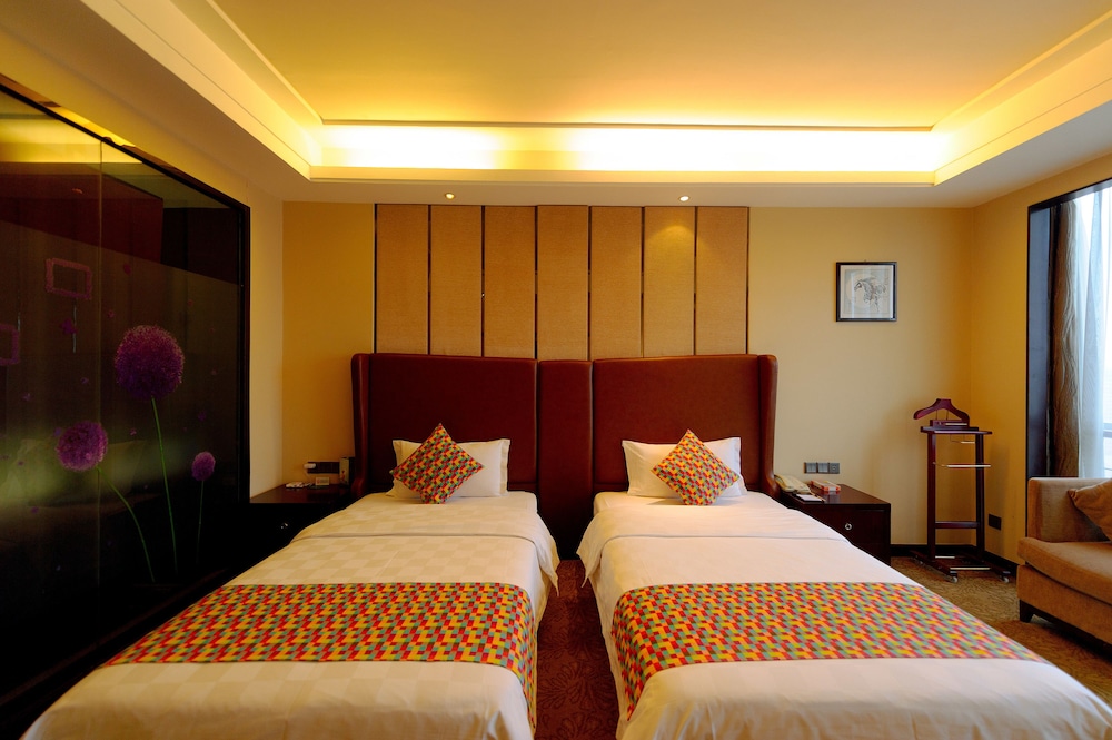 Standard Twin Room photo 2