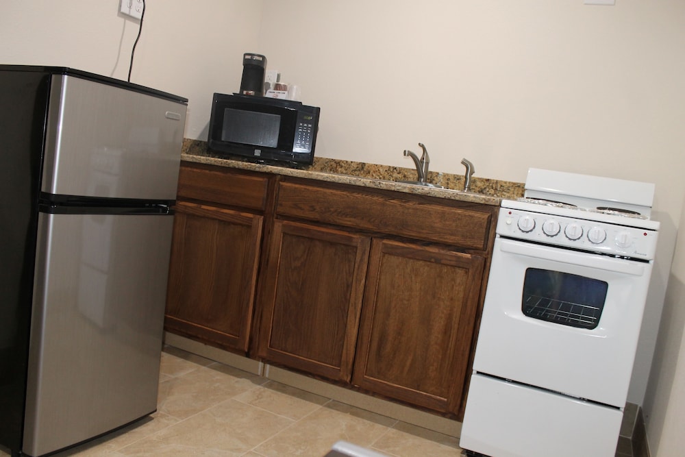Classic Double Room, Kitchenette photo 3