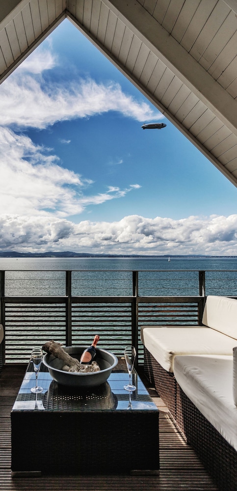 Deluxe Suite, Lake View photo 1