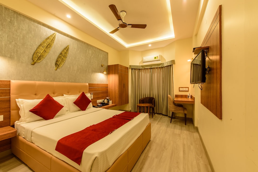 Superior Room, 1 King Bed photo 1