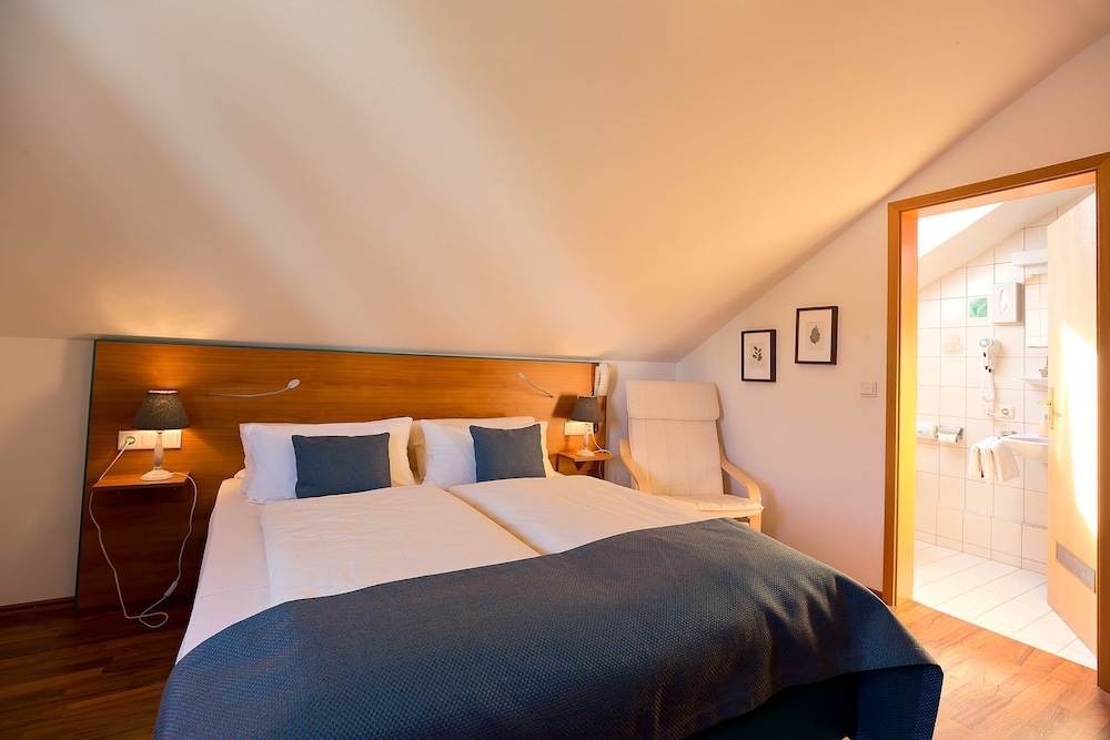 Double Room photo 2