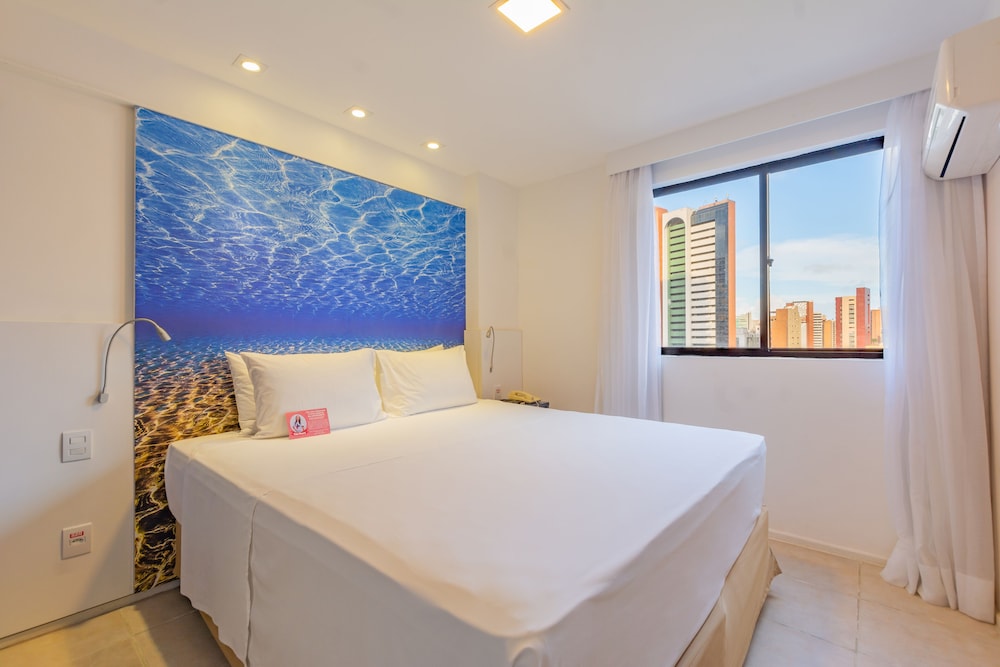 Standard Room, 1 Queen Bed with Sofa bed - Photo 5