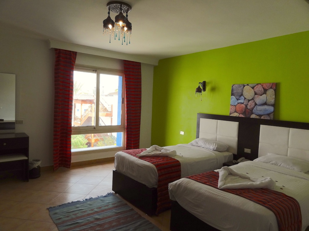 Standard Double or Twin Room photo 2