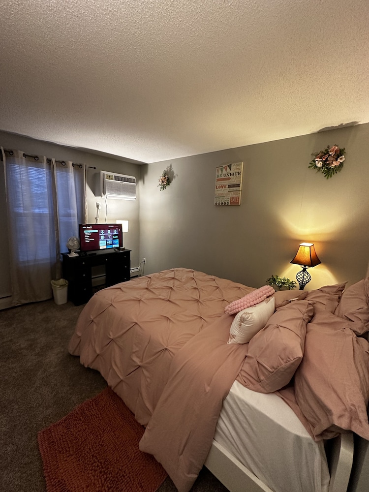 Deluxe Condo photo 2