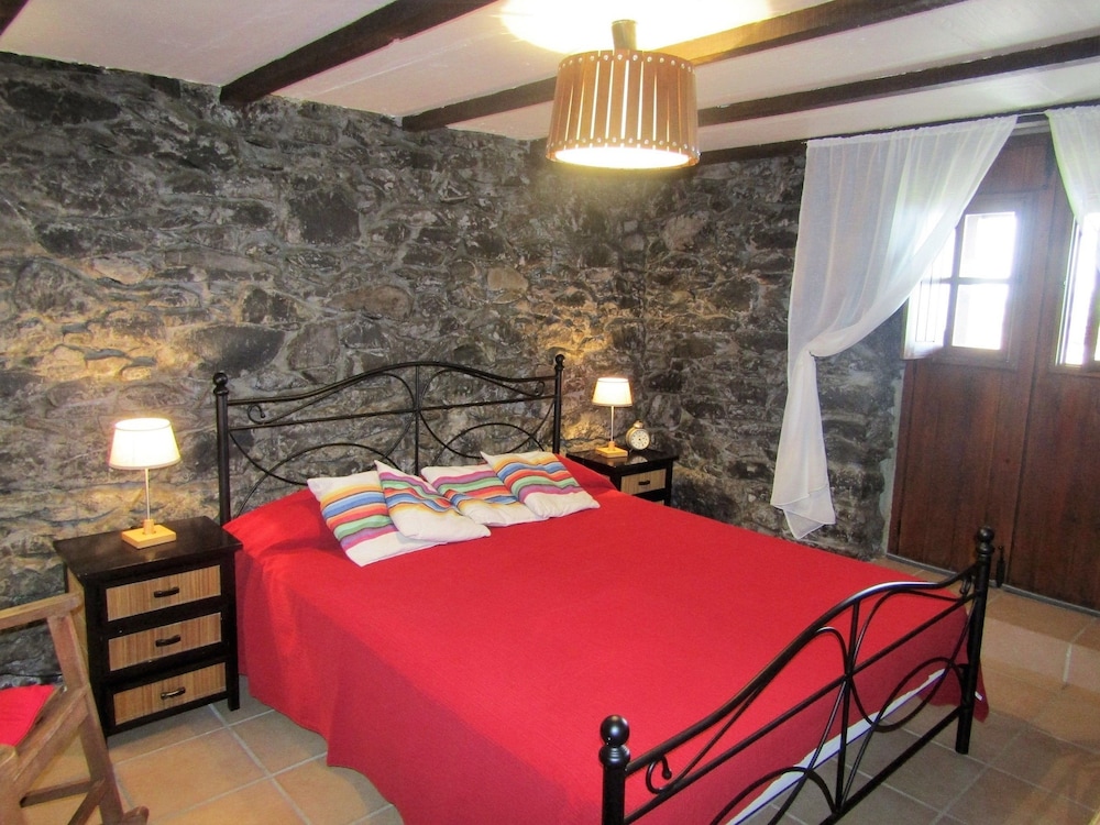 Cottage, 2 Bedrooms, Garden Area photo 1