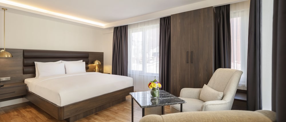 Deluxe Room, Balcony photo 3