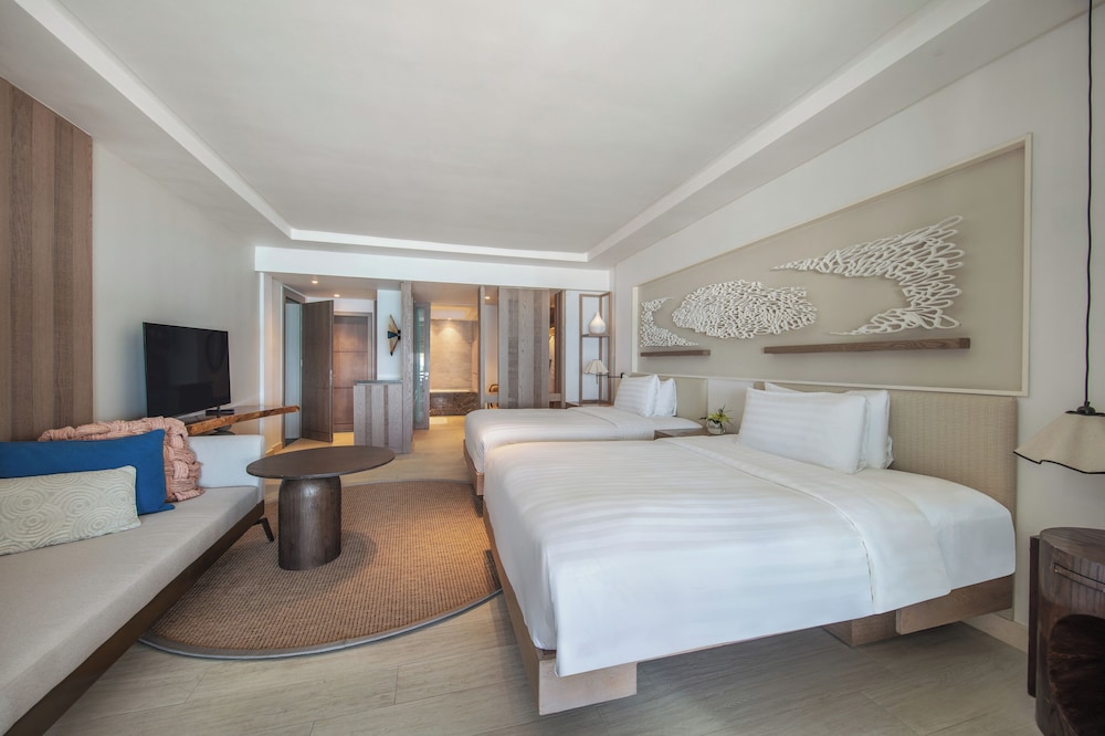 Hibiscus Family Ocean View Room