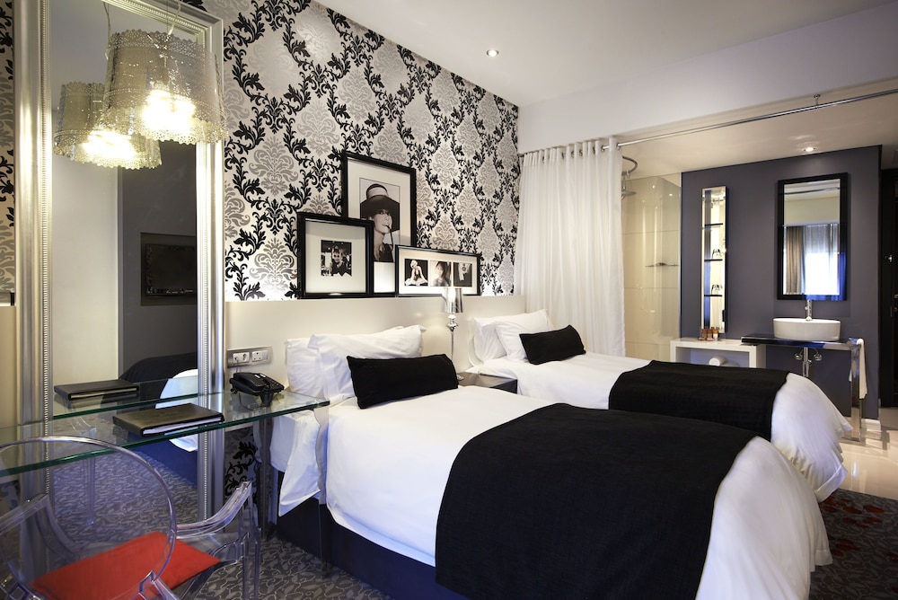 Guest Room,1 King Bed ,Non-smoking - Photo 12
