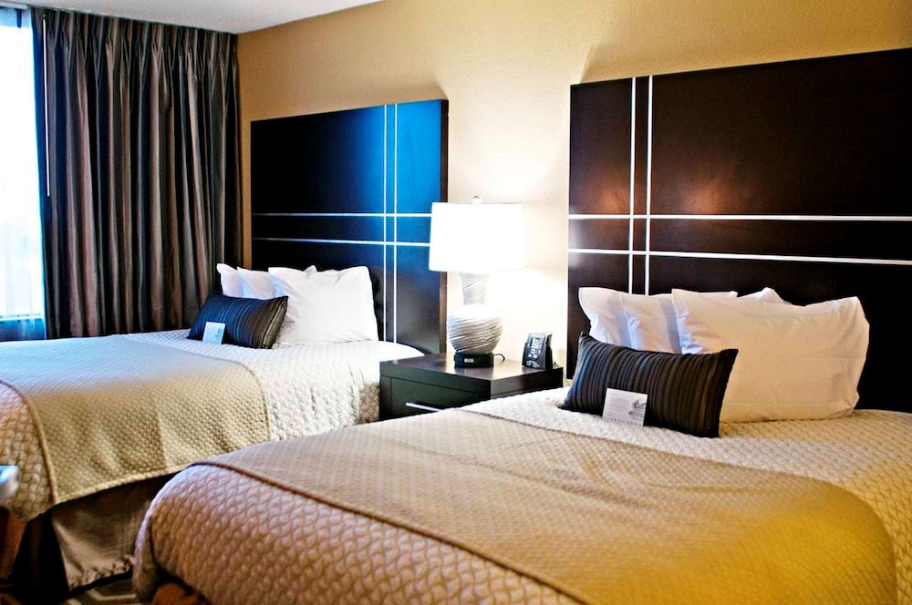 Suite, 2 Queen Beds, Accessible (Hearing) - Photo 3