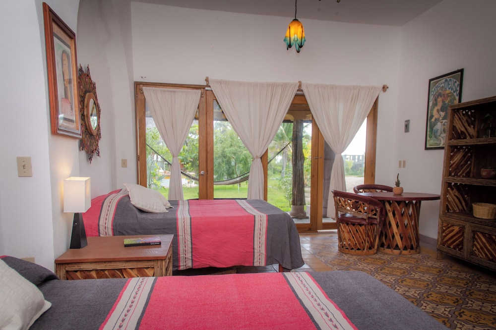 Basic Quadruple Room, Garden View photo 1