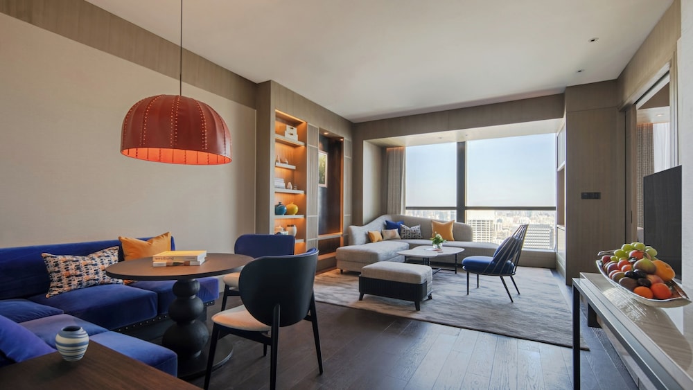 Premier Suite photo 1