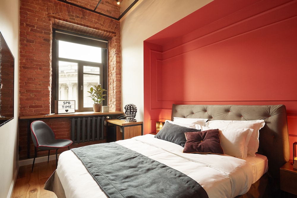 Double Room (Kazan Cathedral View)