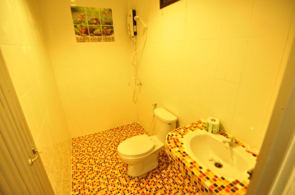 Standard Room (Air Con) photo 3