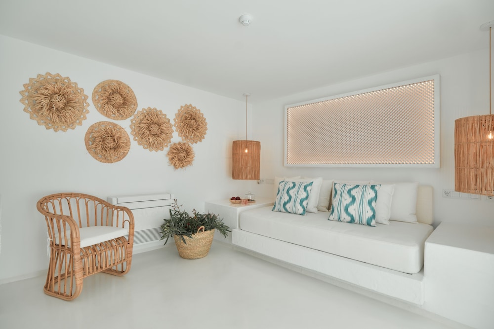 Solarium Suite - Photo 3