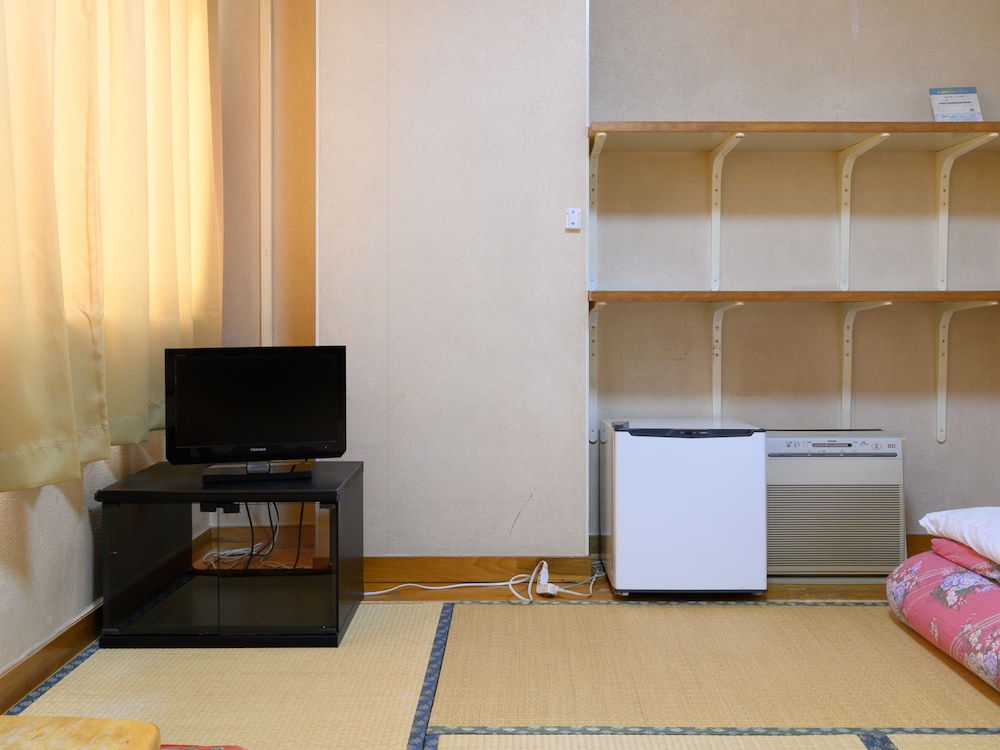 Japanese Style Room for 3 Guests, Smoking photo 3