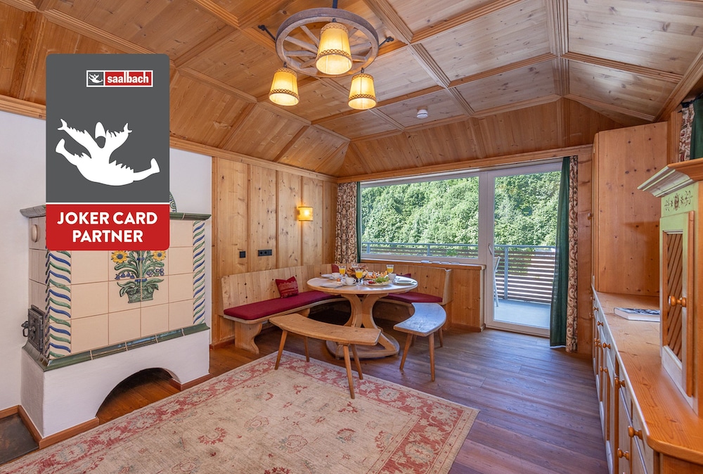 Signature Apartment, Balcony, Mountain View