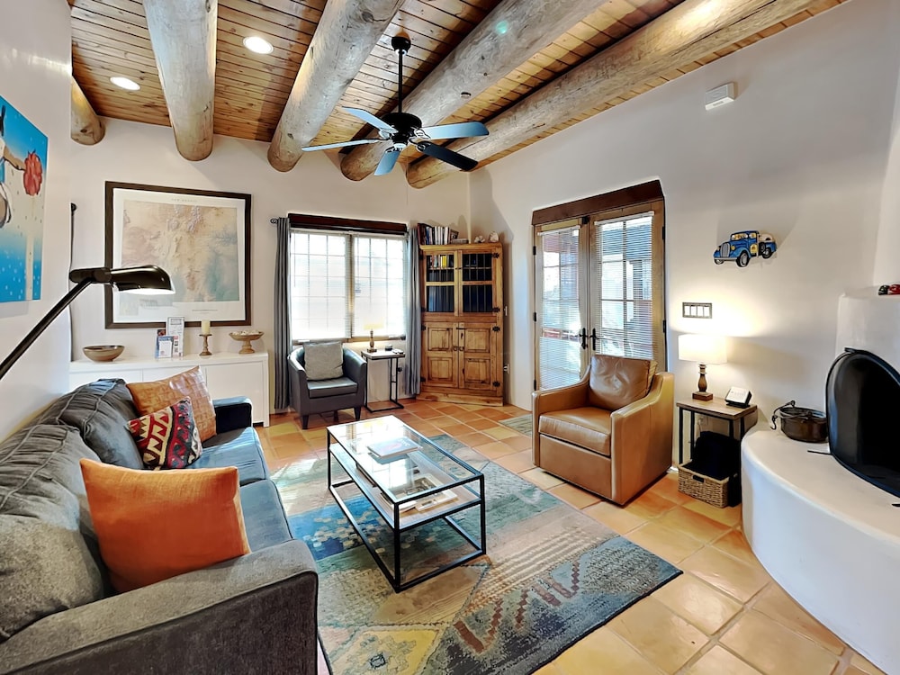 House (2 Bedrooms) photo 3