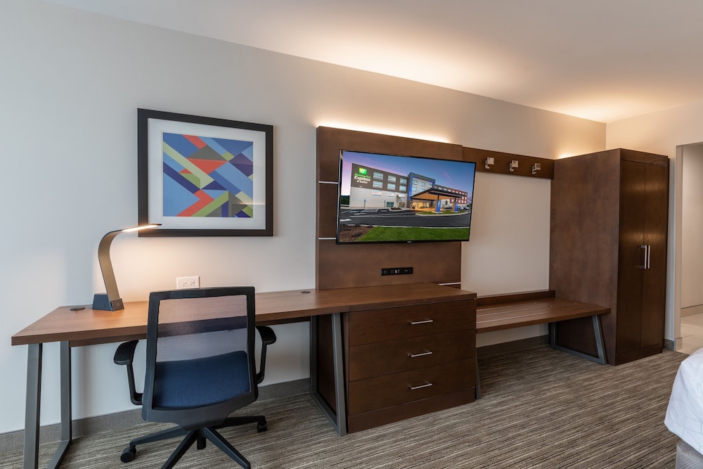 Standard Room, 2 Queen Beds, Accessible (Communications) - Photo 8