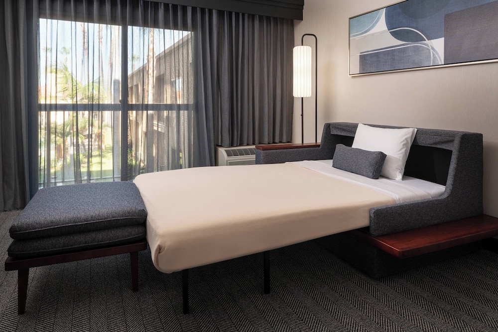 Suite, Multiple Beds - Photo 1