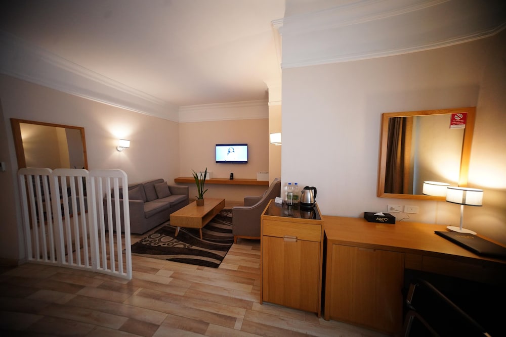 Junior Suite - Photo 8