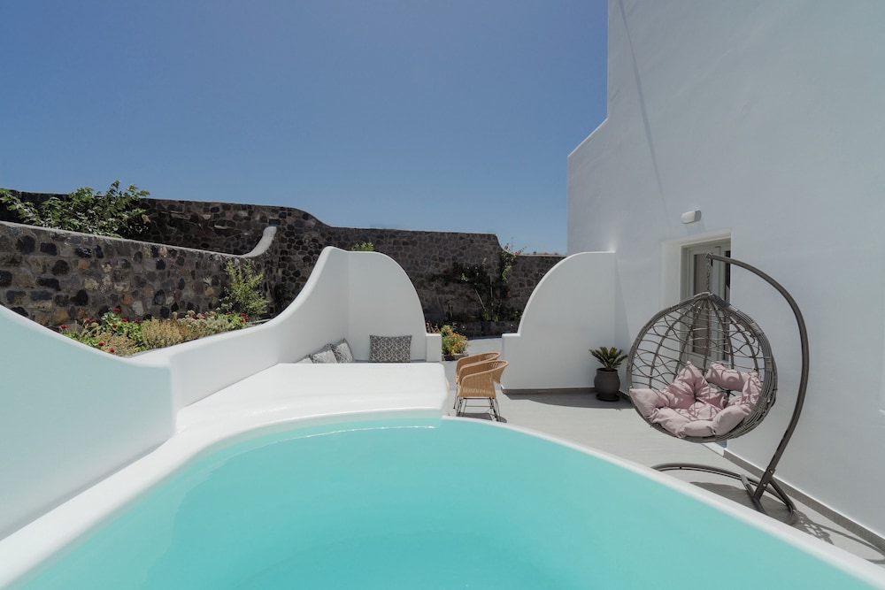 Elite Two Bedroom Villa with Plunge Pool - Photo 11