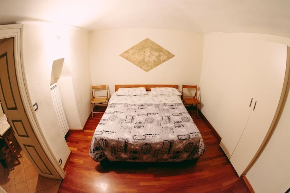 Apartment, Balcony