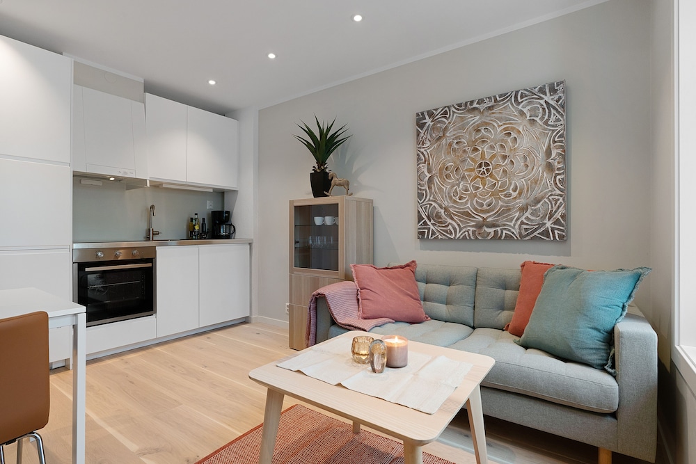 1 bedroom apartment, ground floor