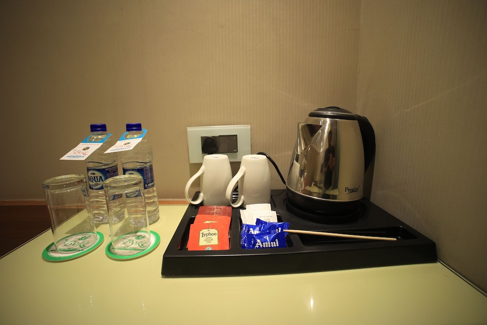 Deluxe Double Room - Photo 9