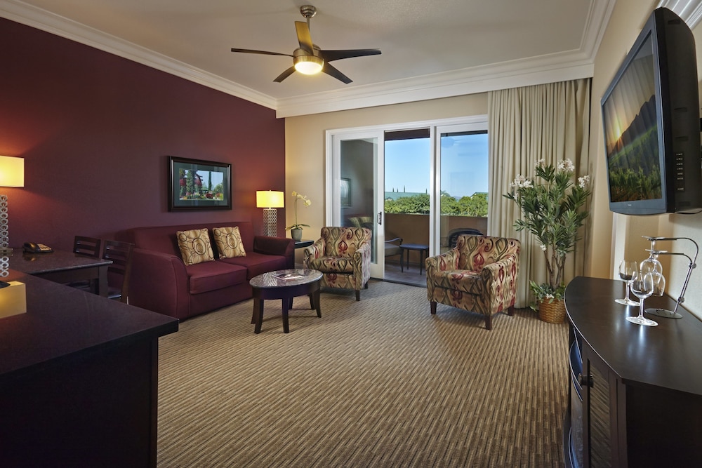 Standard Room, 1 King Bed, Tower (Syrah Suite in Hotel Tower), photo 6