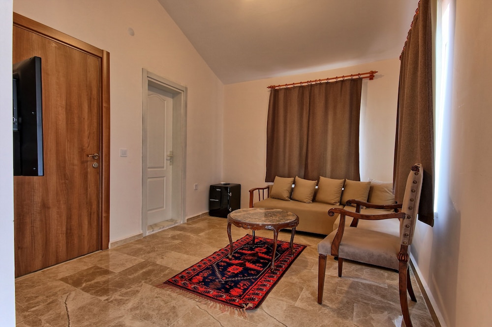River View Suite - Photo 4