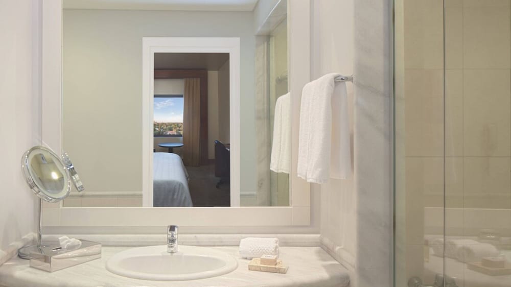 Classic Room, 2 Double Beds, City View - Photo 4