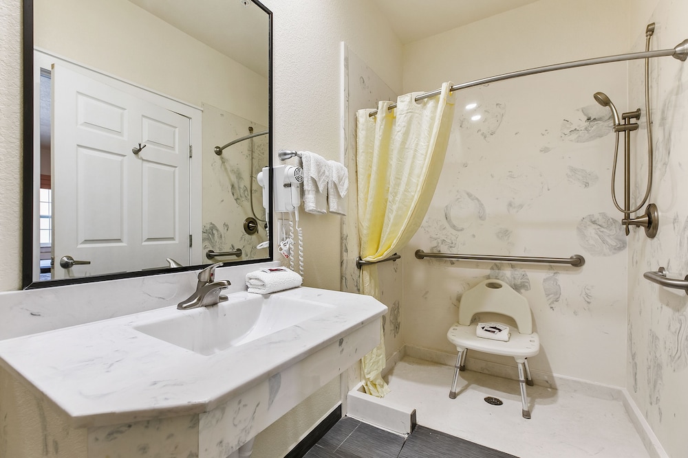 Lighthouse Inn, Photo 4