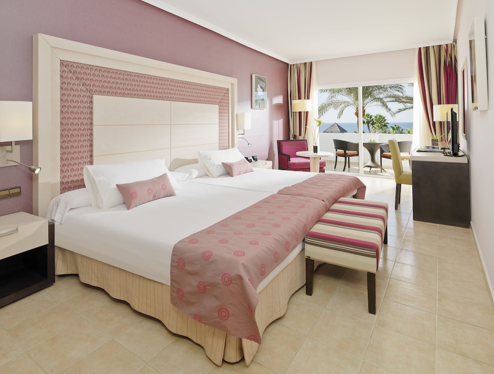 Superior Double Room, Sea View - Photo 1
