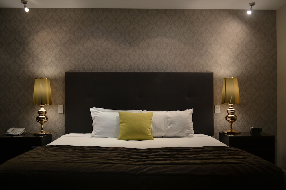 Superior Spa Suite