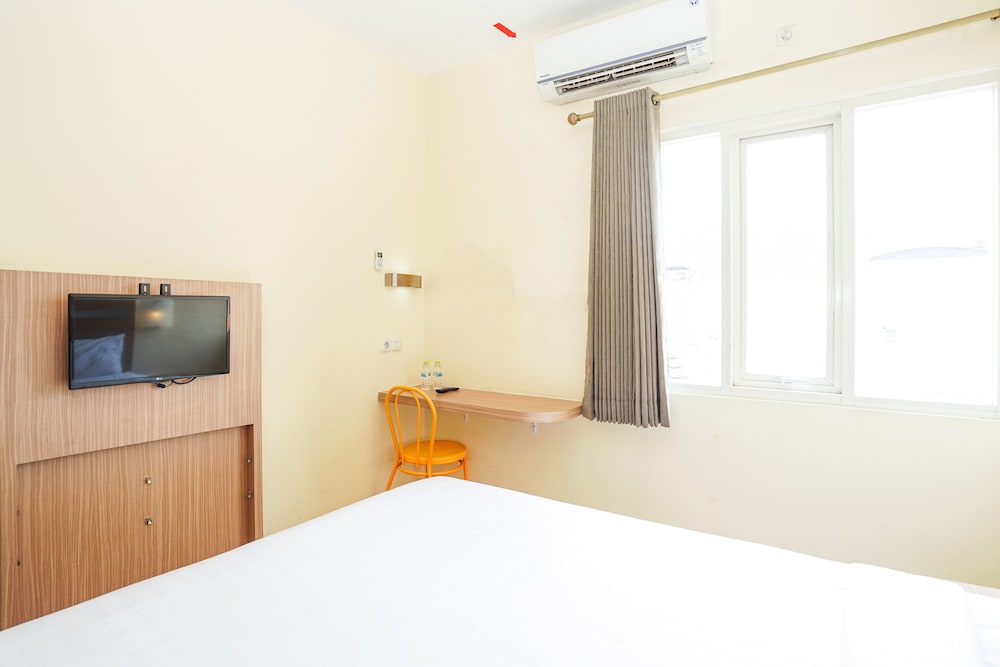 Standard Double Room - Photo 8