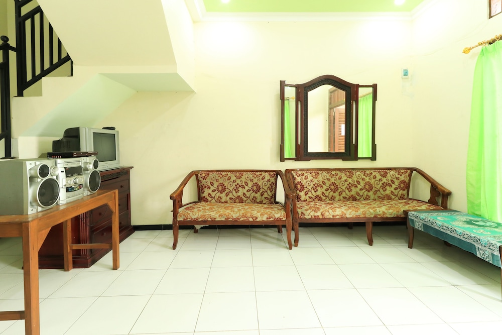 Villa, 4 Bedrooms - Photo 7