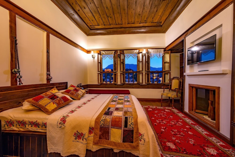 Superior Room, City View photo 2