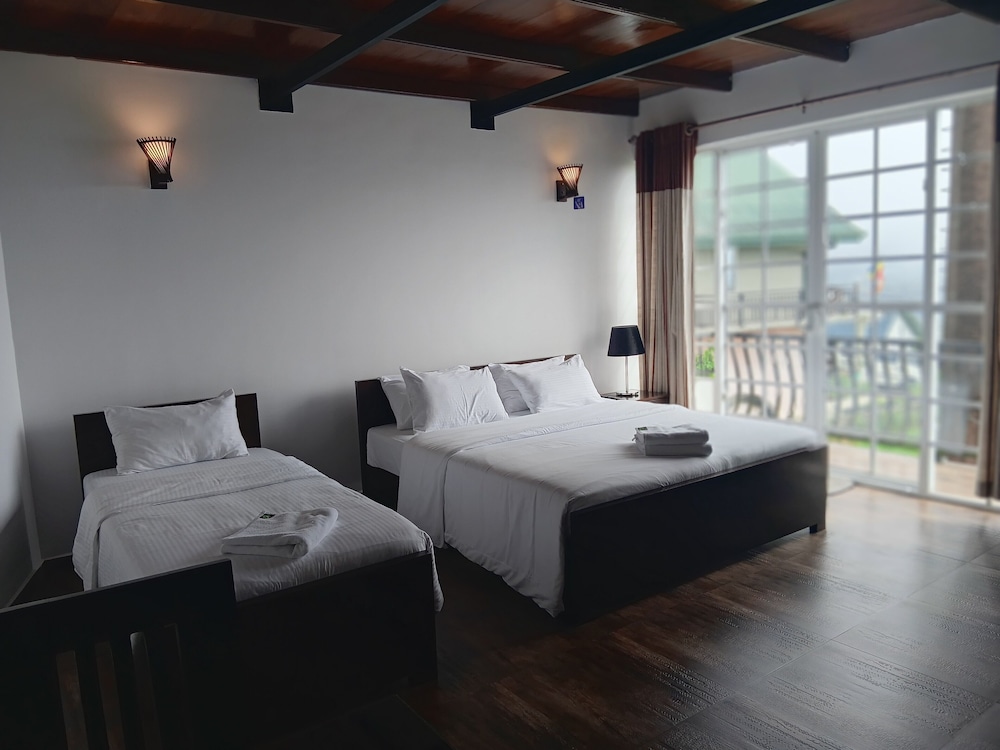 Deluxe Quadruple Room photo 1