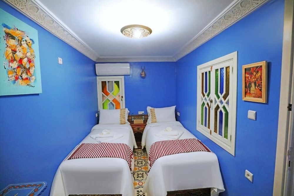 Standard Double or Twin Room, 2 Twin Beds, Non Smoking, Private Bathroom - Photo 1