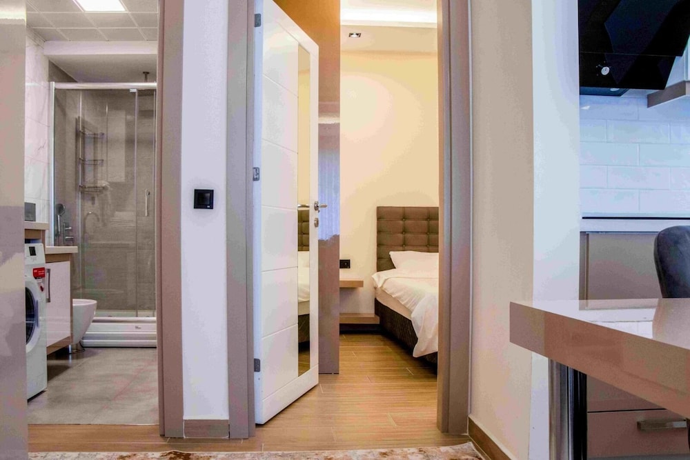 Basic Apartment, 1 Double Bed with Sofa bed thumbnail 5