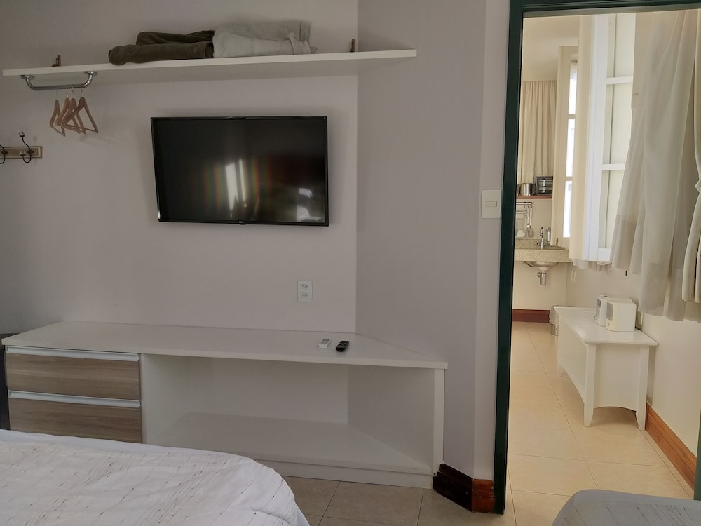Family Room - Photo 8