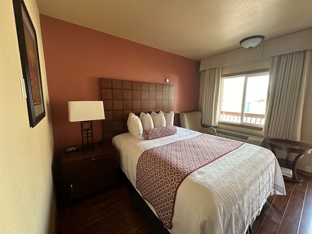 Standard Room photo 2