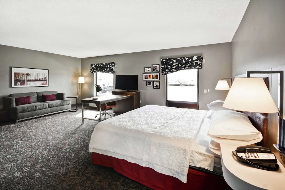 Studio, 1 King Bed, Accessible (Hearing) - Photo 1