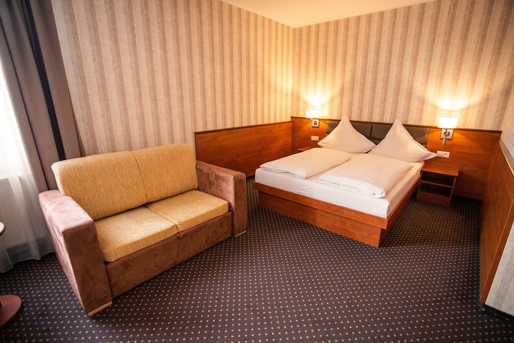 Deluxe Double Room - Photo 1