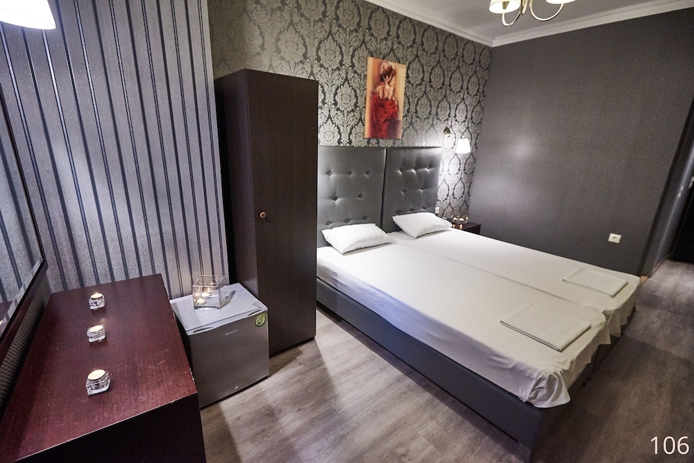 Single Room photo 3