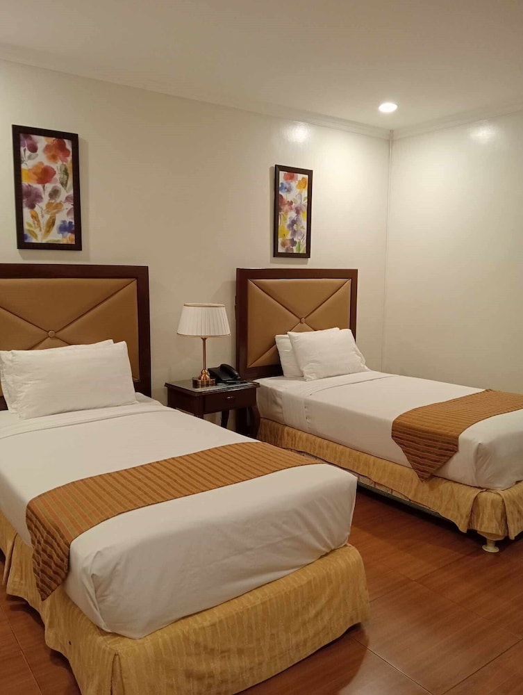 Classic Twin Room