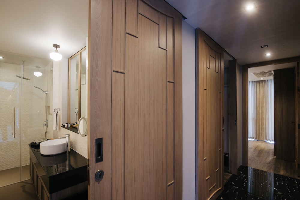 Two Bedroom Premier