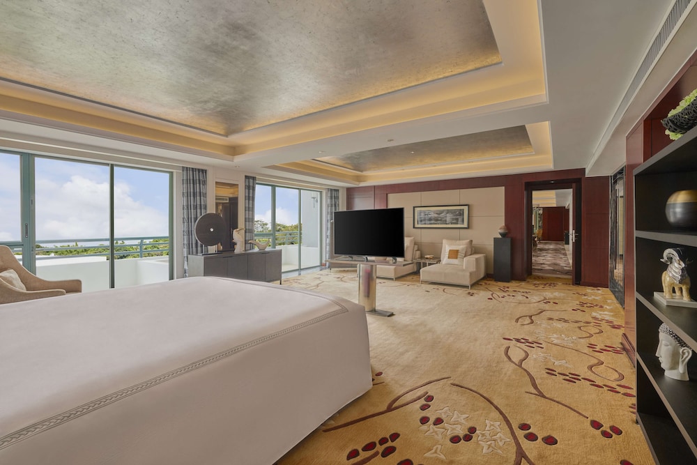 Presidential Suite, 2 Bedrooms, Balcony thumbnail 6