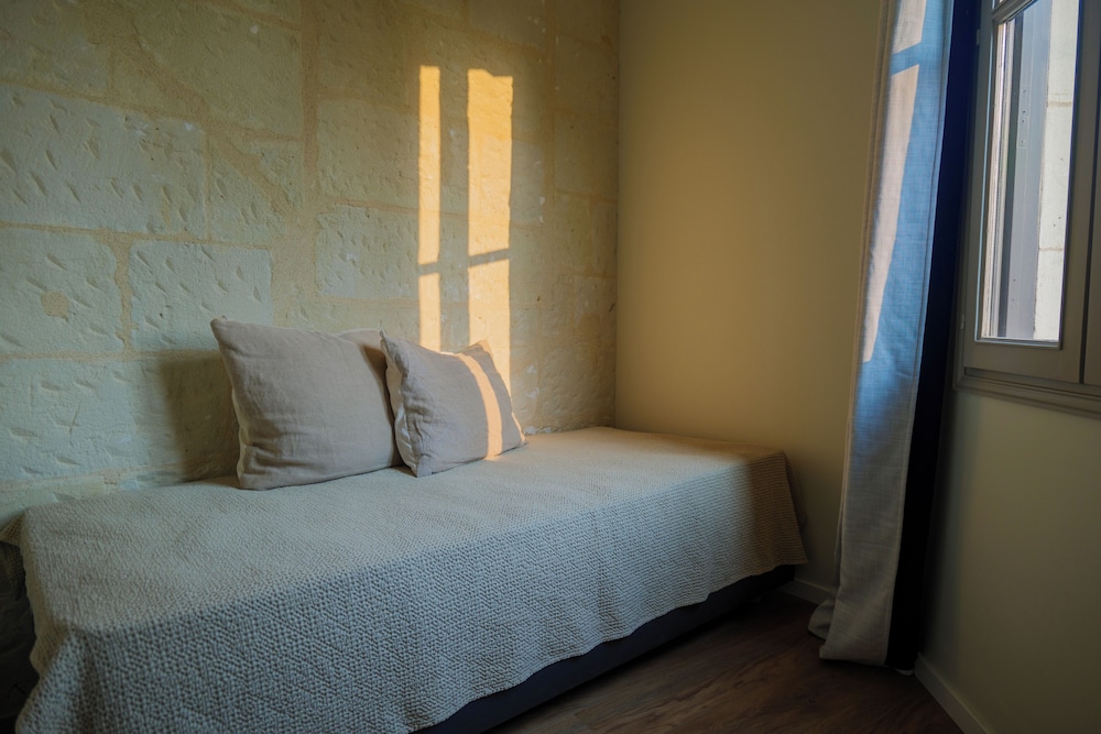 Deluxe Triple Room photo 2