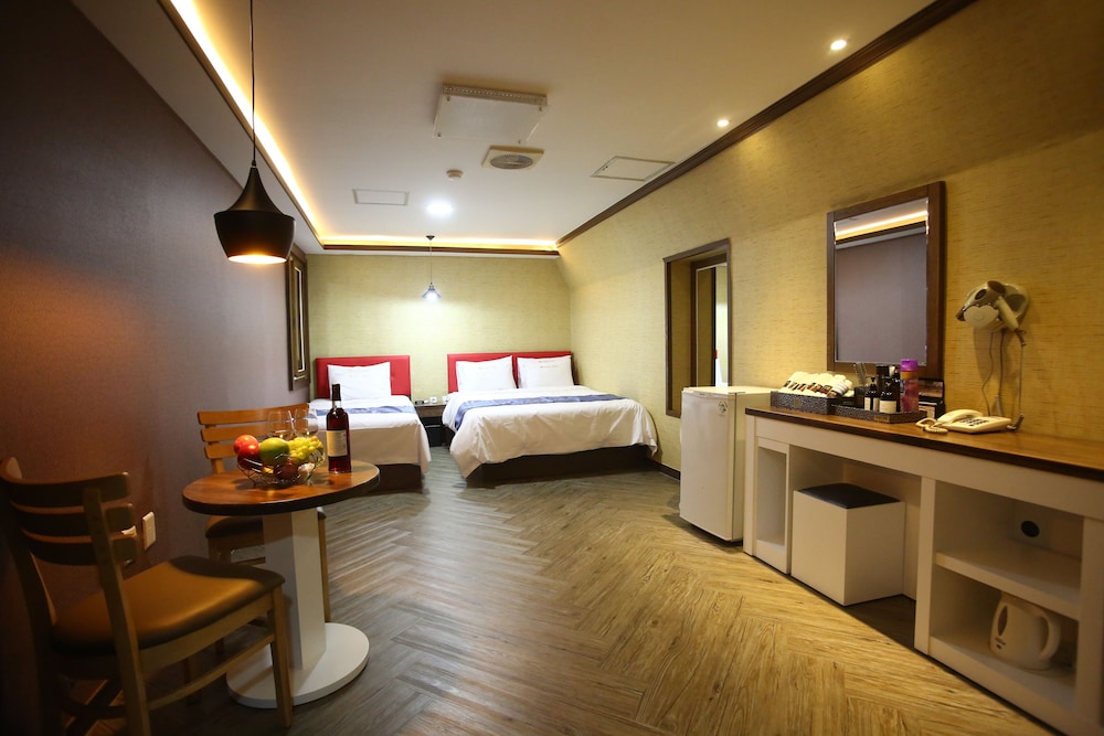 Family Triple Room photo 3